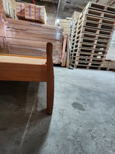 Load image into Gallery viewer, Waft Bed Frame (涌) HM301